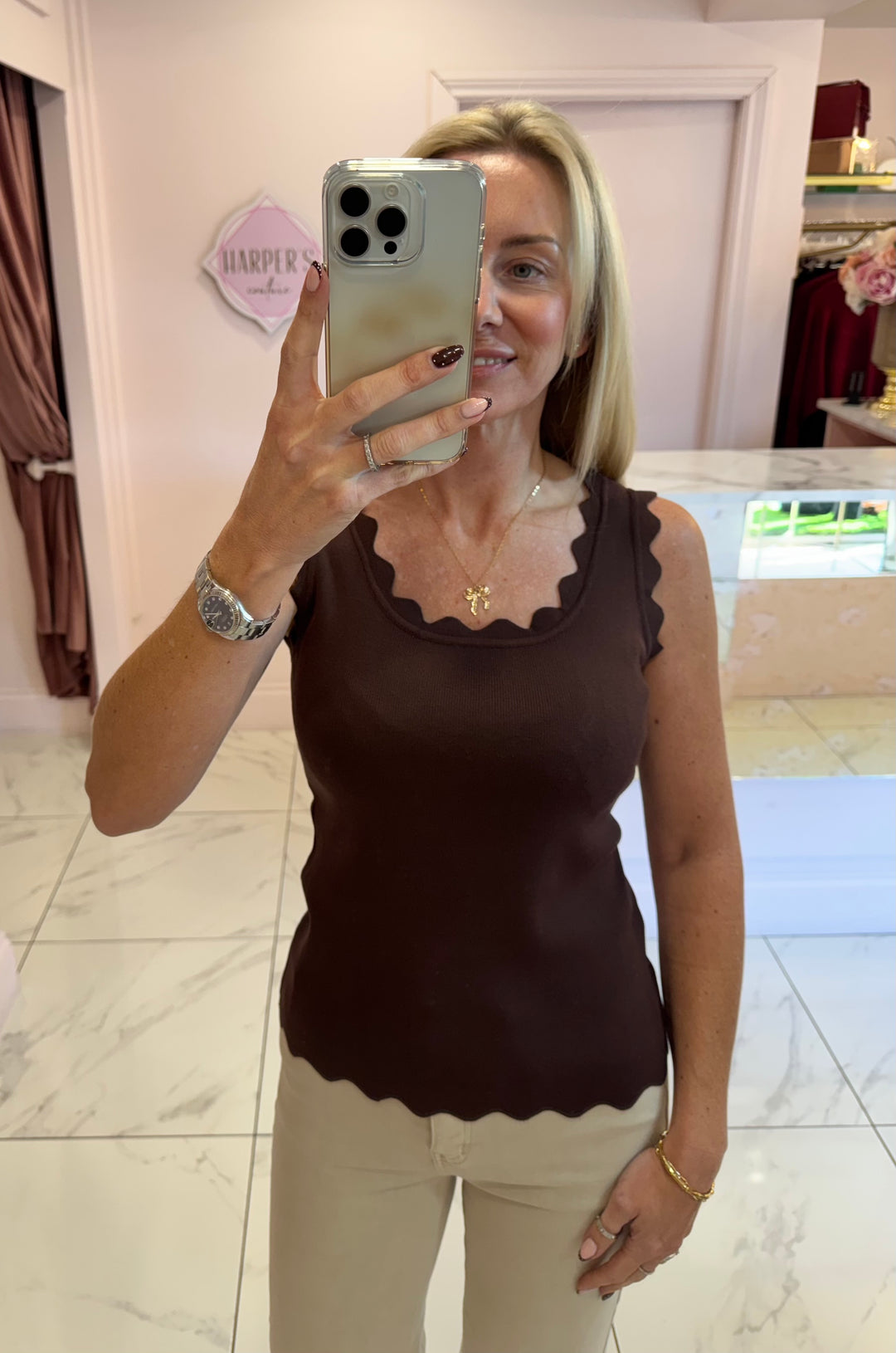 Lakey Scallop Edge Fine Knit Top