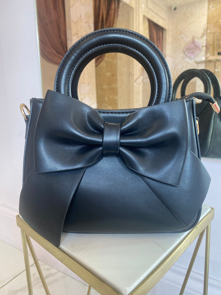 Lola Black Bow Bag With Detachable Strap