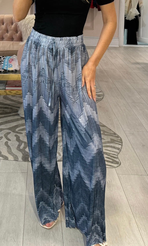 Gina Zigzag Pattern Pleated Plisse Trousers