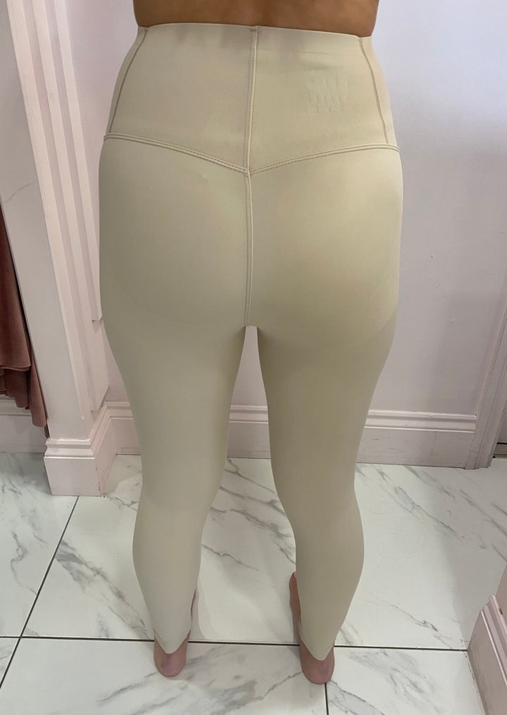 Kaci SKIMS Leggings