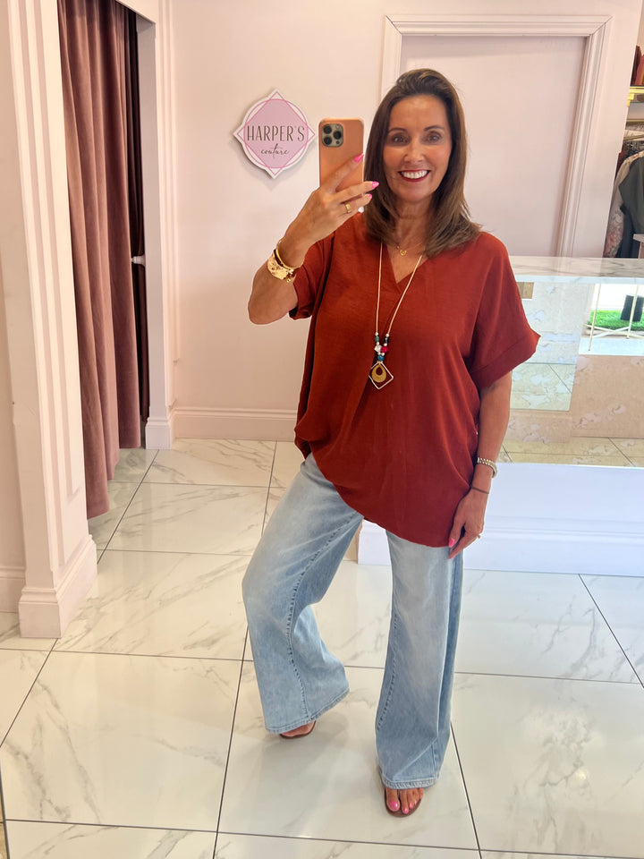 Ember V Neck Top With Necklace