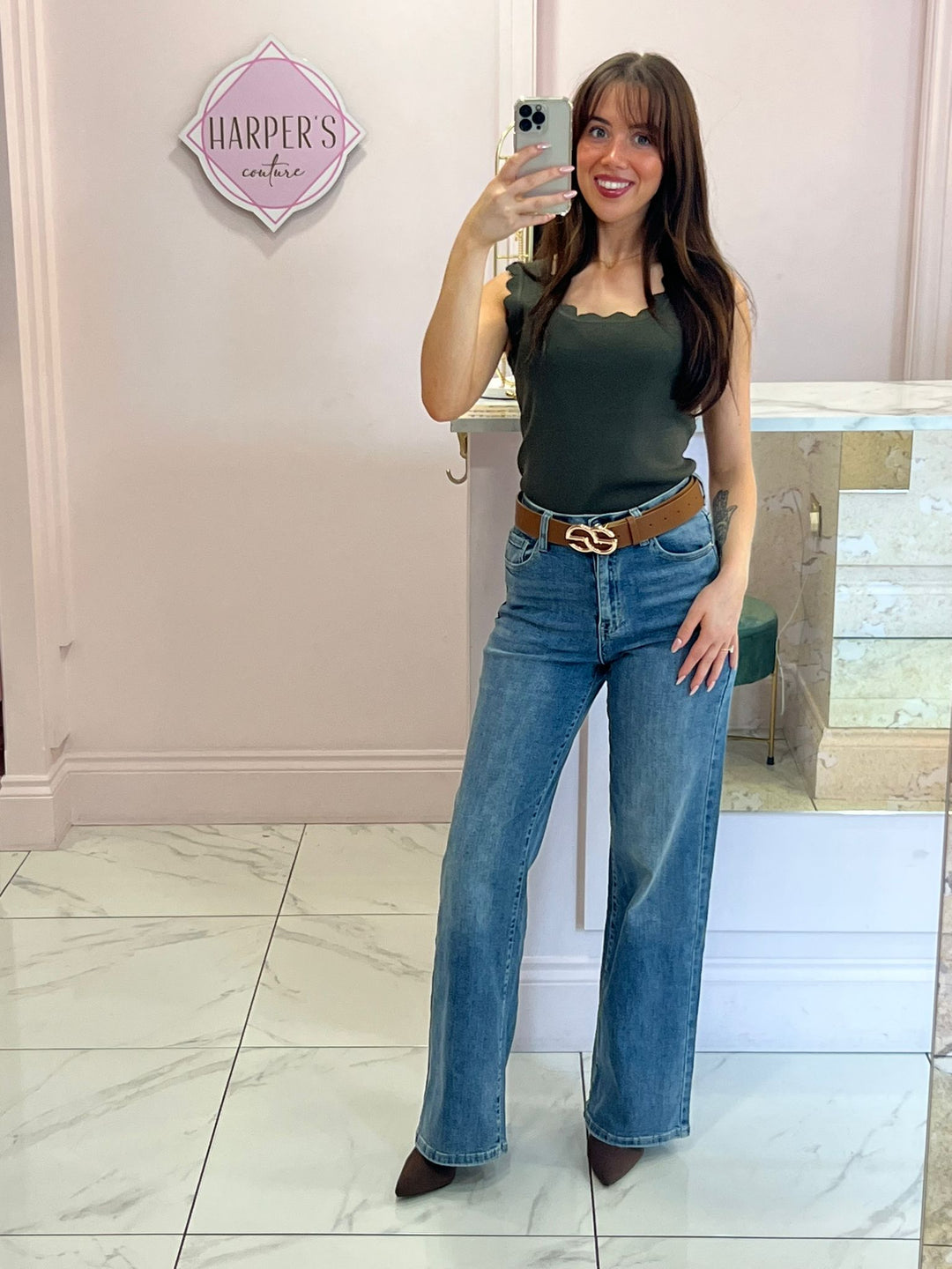 Lakey Scallop Edge Fine Knit Top