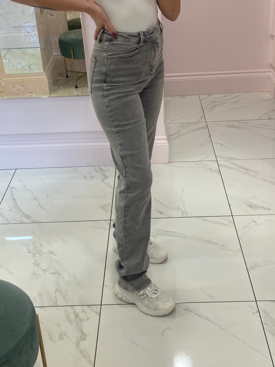 Emiyah Straight Fit Stretch Jeans