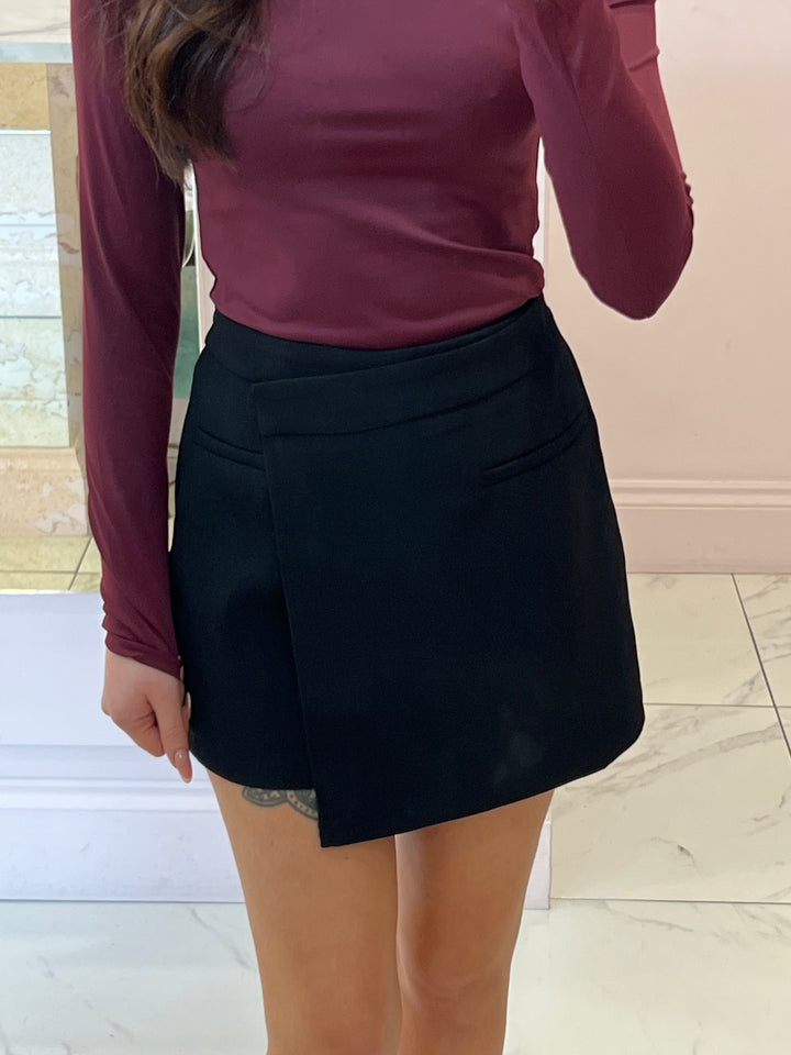 Sienna Black Crossover Front Skort