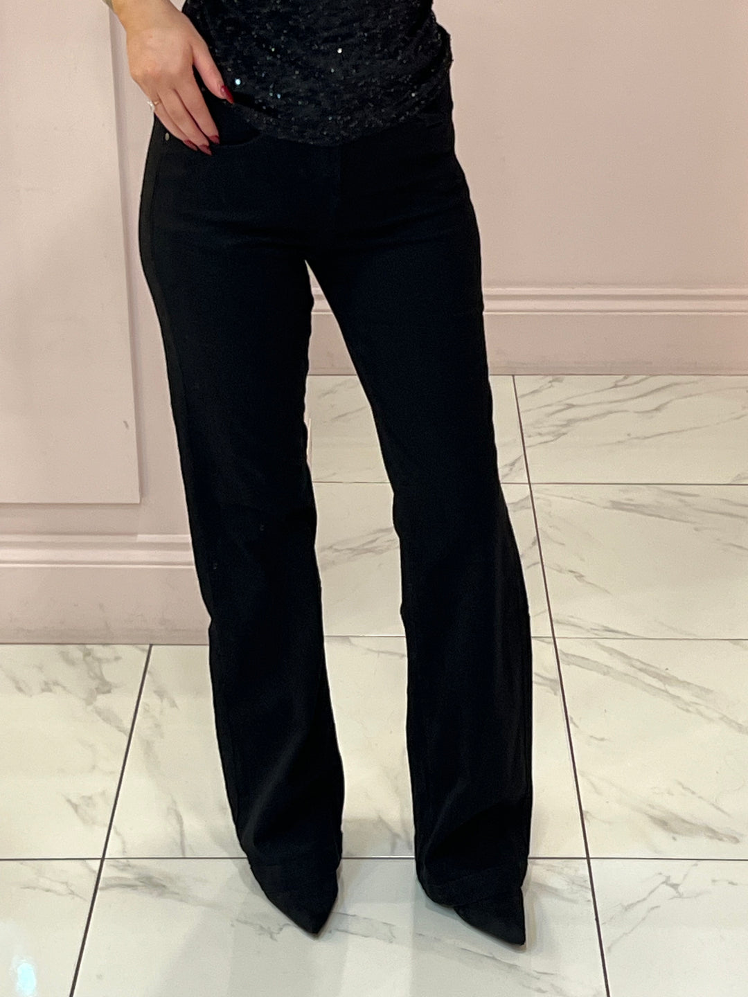 Beth Straight Leg Jeans In 7 Colours